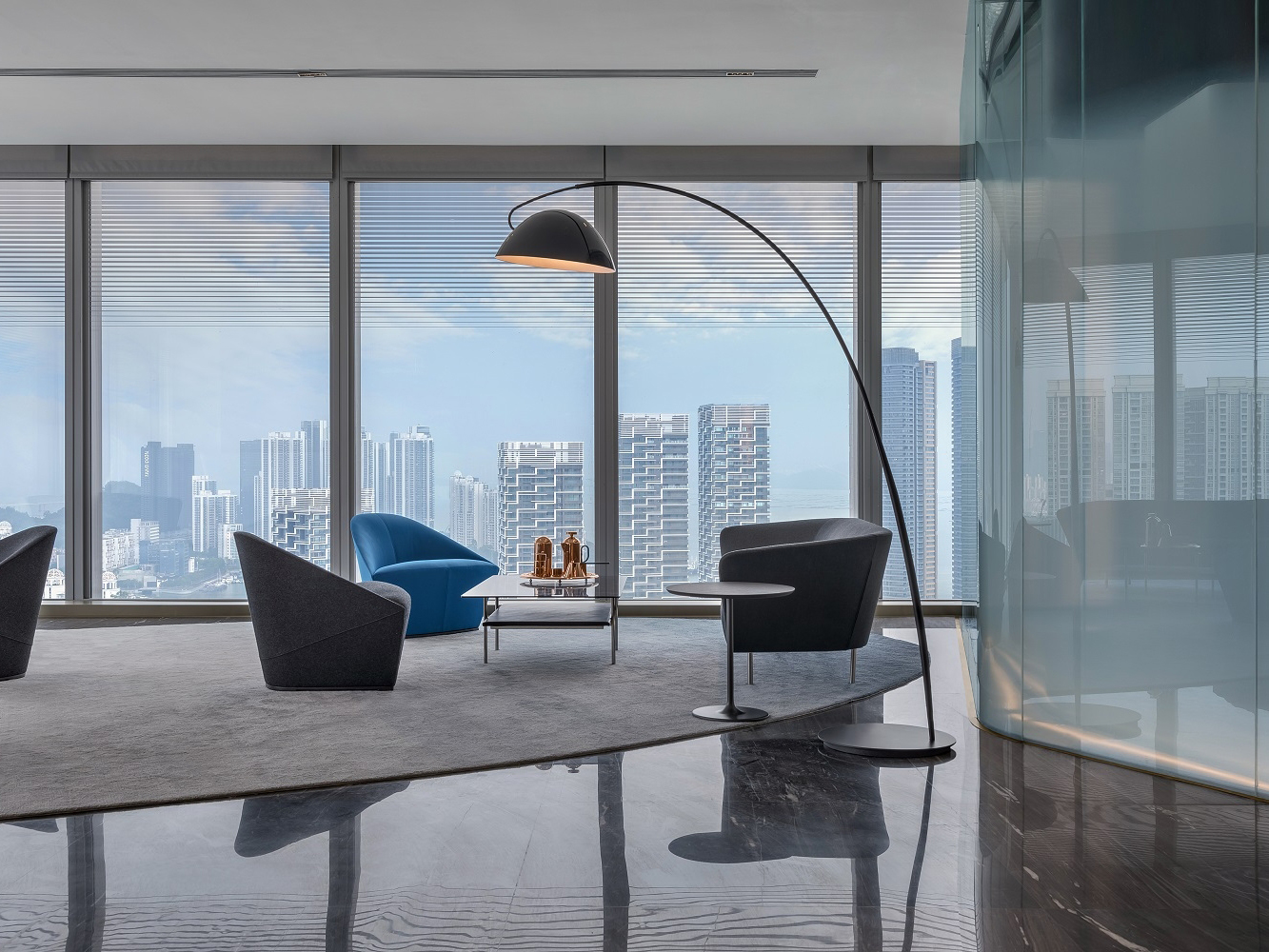 新站区2000平现代极简风高端办公室装修设计项目(图3)